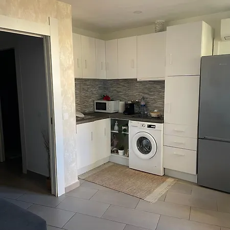 Sunny View Apartment